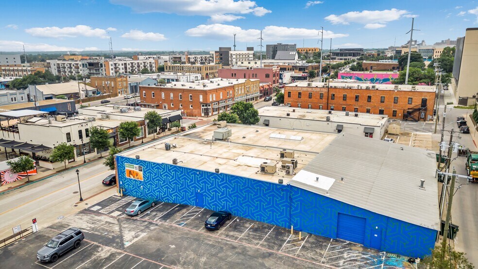 More Photos Of 122 S Main St, Fort Worth Office For Sale