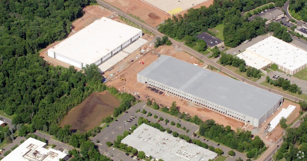 More Photos Of 230 Belmont Dr, Somerset Distribution For Lease