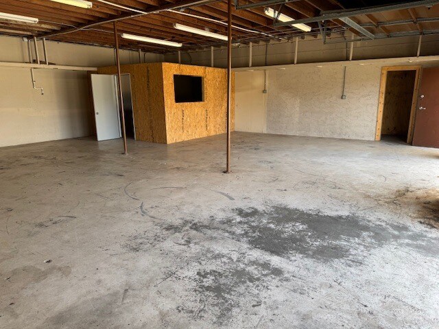 More Photos Of 733 Edge St, Fort Walton Beach Flex For Lease
