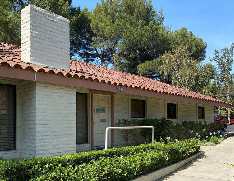 Primary Photo Of 386-398 Lombard St, Thousand Oaks Medical For Lease