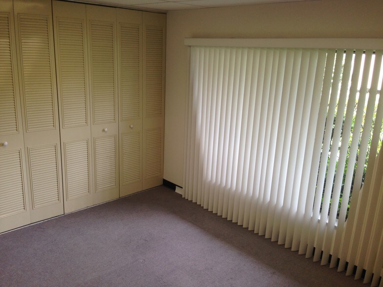 More Photos Of 502 NW 16th Ave, Gainesville Office For Lease