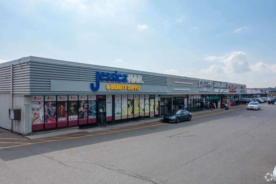 More Photos Of 39 Orfus Rd, Toronto General Retail For Lease