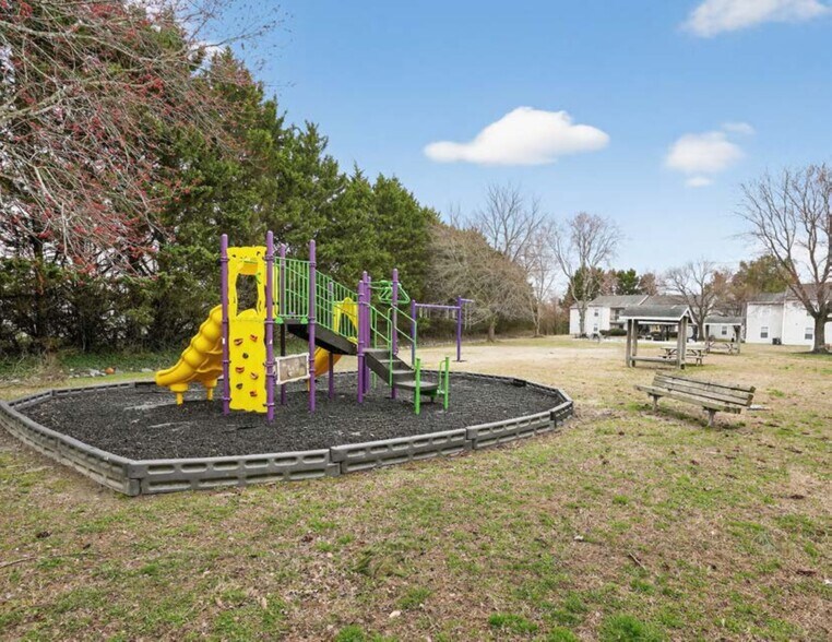 More Photos Of 1500 Sharen Dr, Salisbury Apartments For Sale