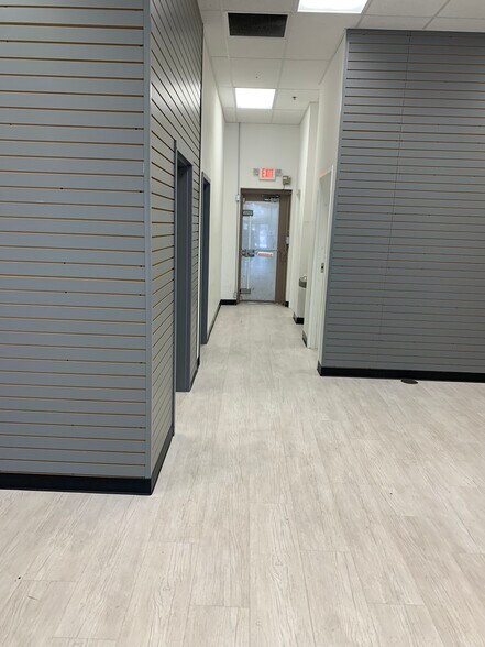 More Photos Of 1976 Lime Kiln Rd, Bellevue Freestanding For Lease