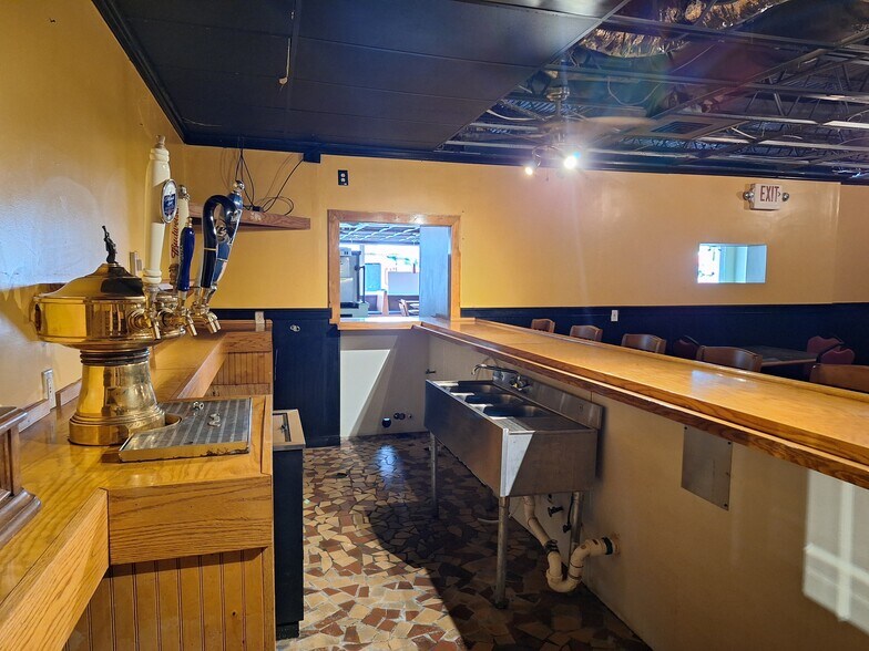 More Photos Of 525 Main St, Altavista Restaurant For Sale