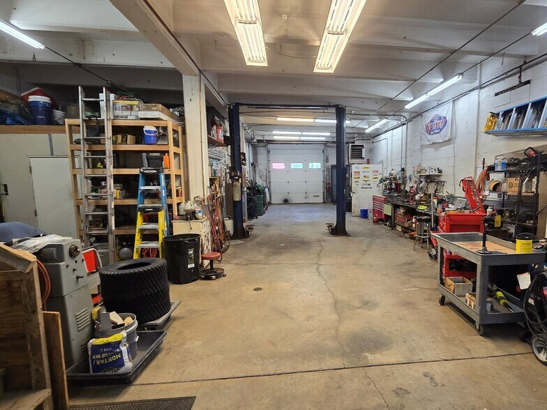 More Photos Of 6375 Furnace Rd, Ontario Warehouse For Sale