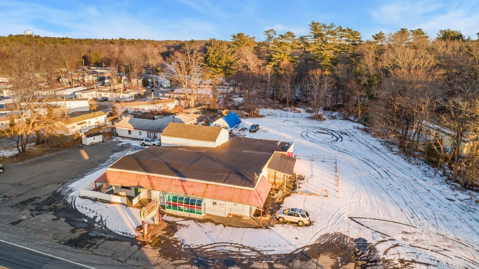 More Photos Of 188 Lafayette Rd, Salisbury Restaurant For Sale