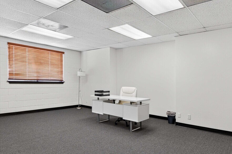 More Photos Of 12220 Rivera Rd, Whittier Warehouse For Lease