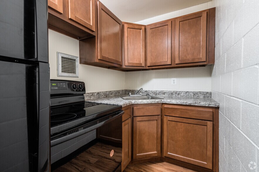 More Photos Of 1600-1610 N Kingshighway Blvd, Saint Louis Apartments For Sale