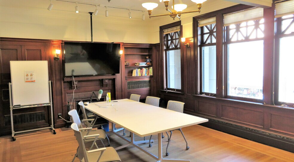 More Photos Of 737 Fort St, Victoria Office For Sale