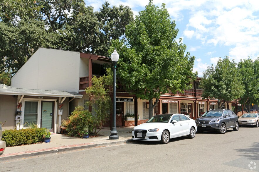 More Photos Of 196-202 E Linda Mesa Ave, Danville Freestanding For Lease