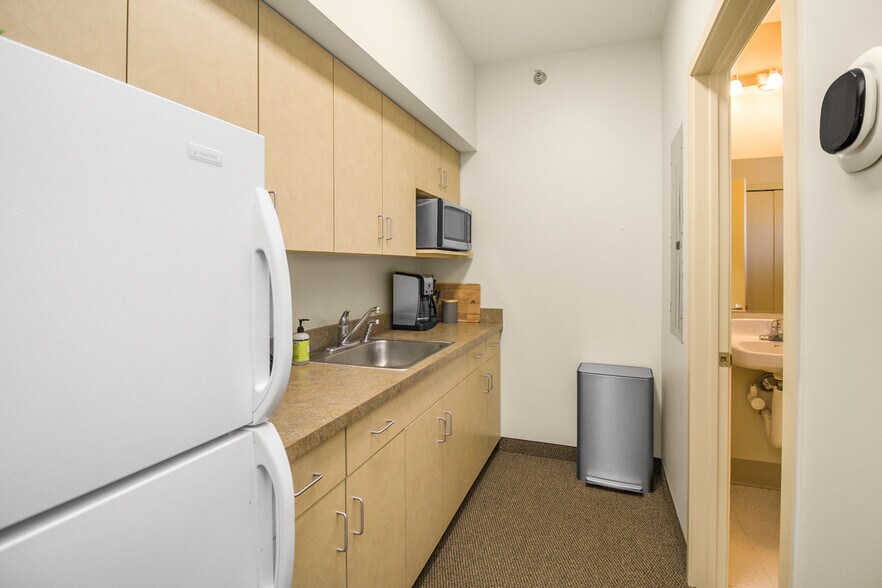 More Photos Of 4641-4671 White Bear Pky, White Bear Lake Office Residential For Sale
