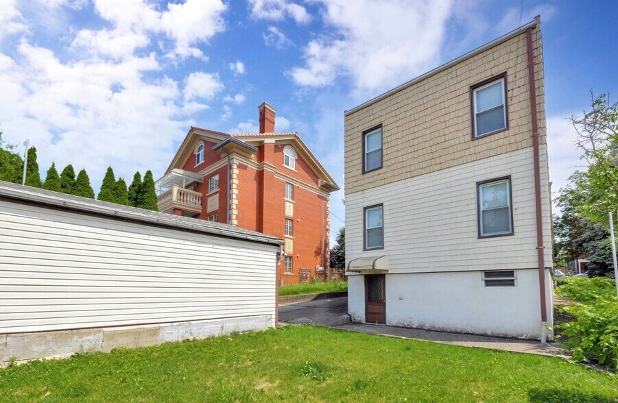 More Photos Of 6715 52nd Ave, Maspeth Apartments For Sale