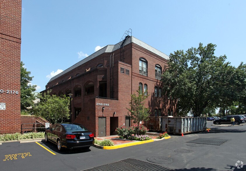 More Photos Of 2150-2168 Wisconsin Ave NW, Washington Office For Lease