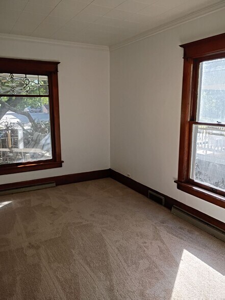 More Photos Of 315 Augusta Ave, Dekalb Apartments For Sale