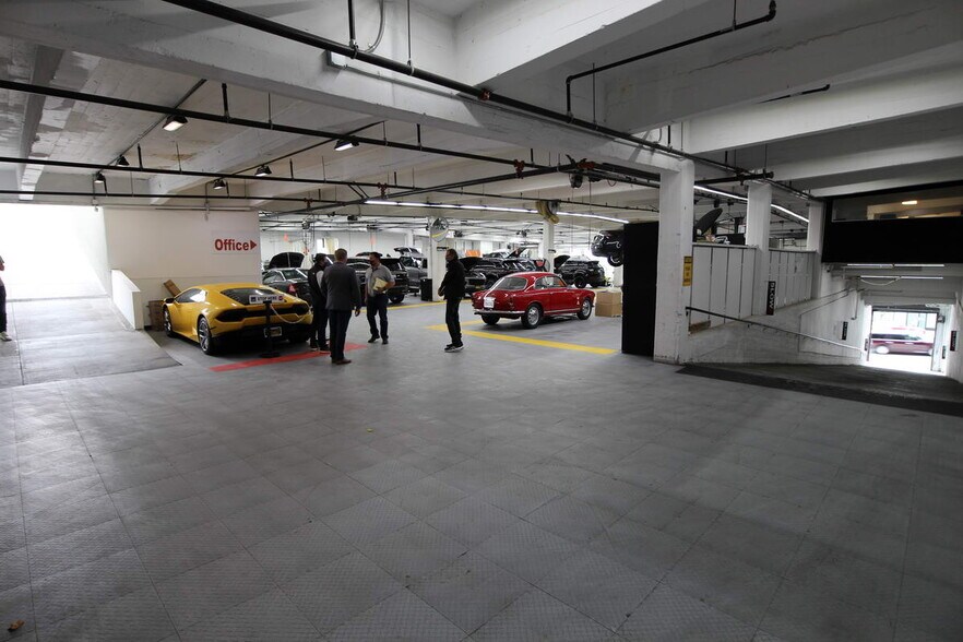 More Photos Of 1528-1540 Pine St, San Francisco Auto Dealership For Lease