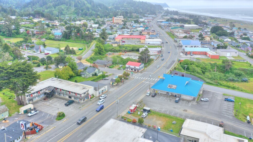 More Photos Of 29820 Ellensburg Ave, Gold Beach Office For Sale