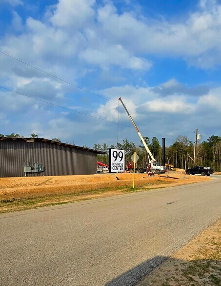 More Photos Of 19021 McKenzie Ln, Porter Warehouse For Lease