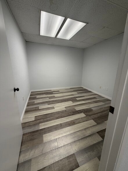 More Photos Of 5610 Kitsap Way, Bremerton Specialty For Lease