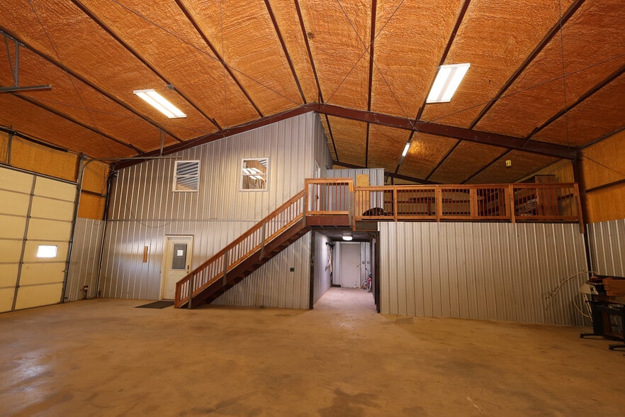 More Photos Of 4748 N 4318, Pryor Flex For Sale