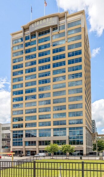 More Photos Of 605 Chestnut St, Chattanooga Office For Lease