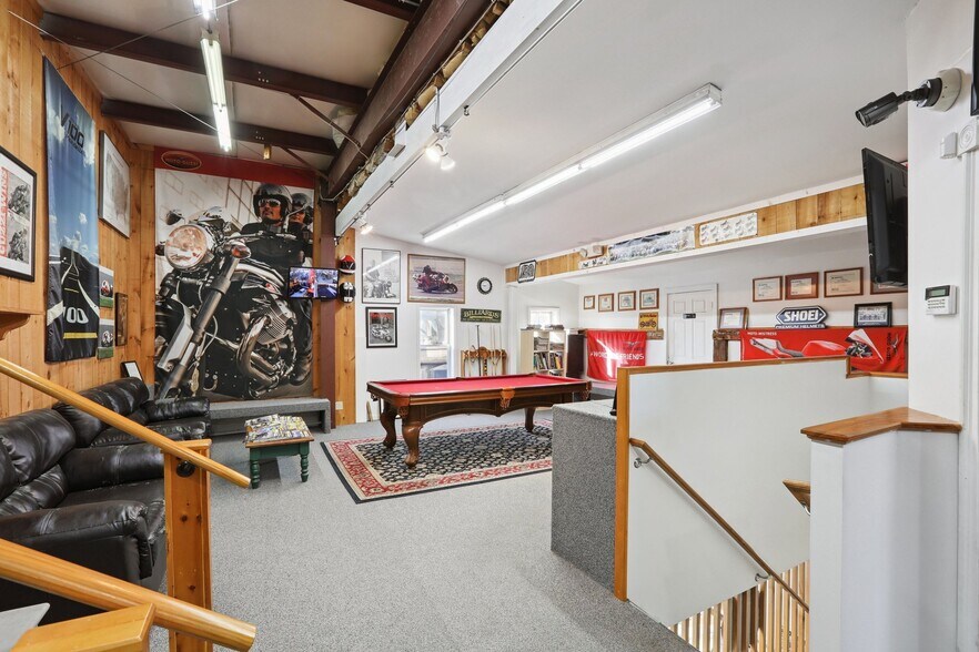 More Photos Of 44 Grassy Plain St, Bethel Storefront For Sale