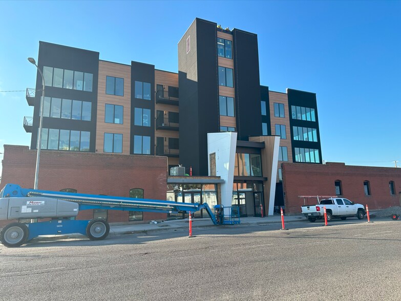 More Photos Of 2316 1st N ave, Billings Freestanding For Lease