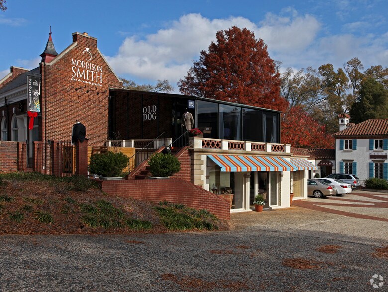 More Photos Of 715 Providence Rd, Charlotte Unknown For Lease