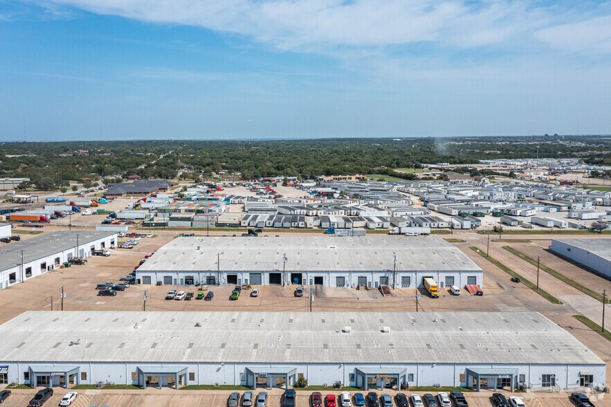 More Photos Of 5029-5047 Martin Luther King Fwy, Fort Worth Unknown For Lease