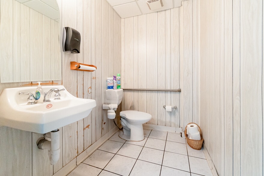 More Photos Of , Orlando Industrial For Sale