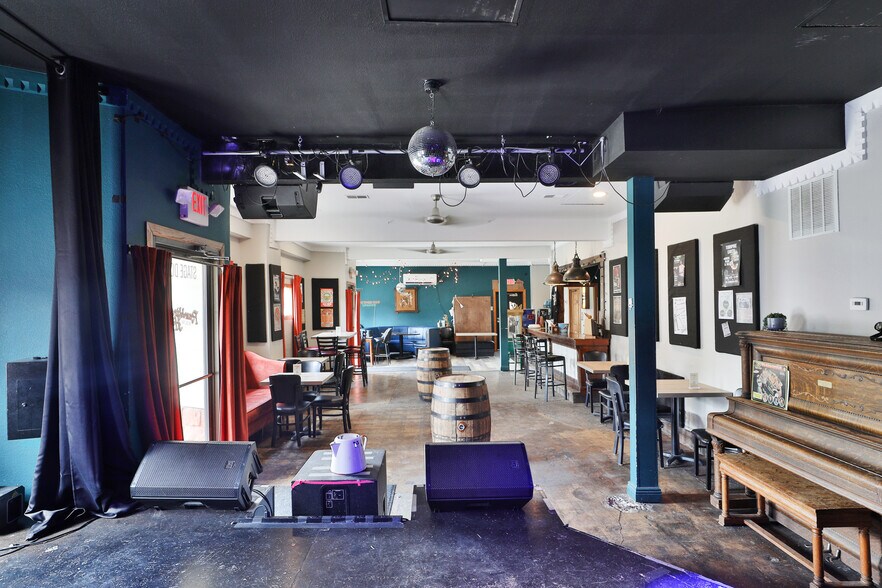 More Photos Of 310-312 E Hudson St, Columbus Freestanding For Sale