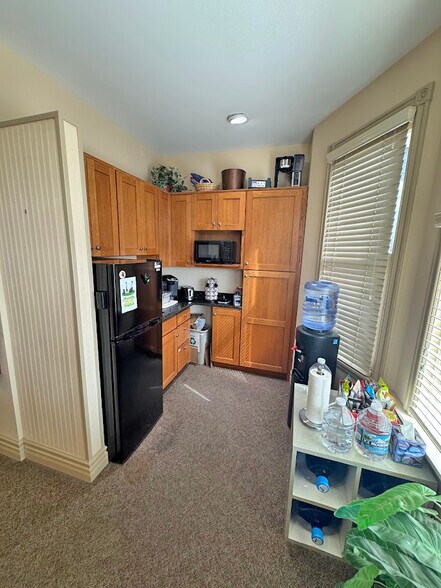 More Photos Of 218 S Main St, Plymouth General Retail For Lease