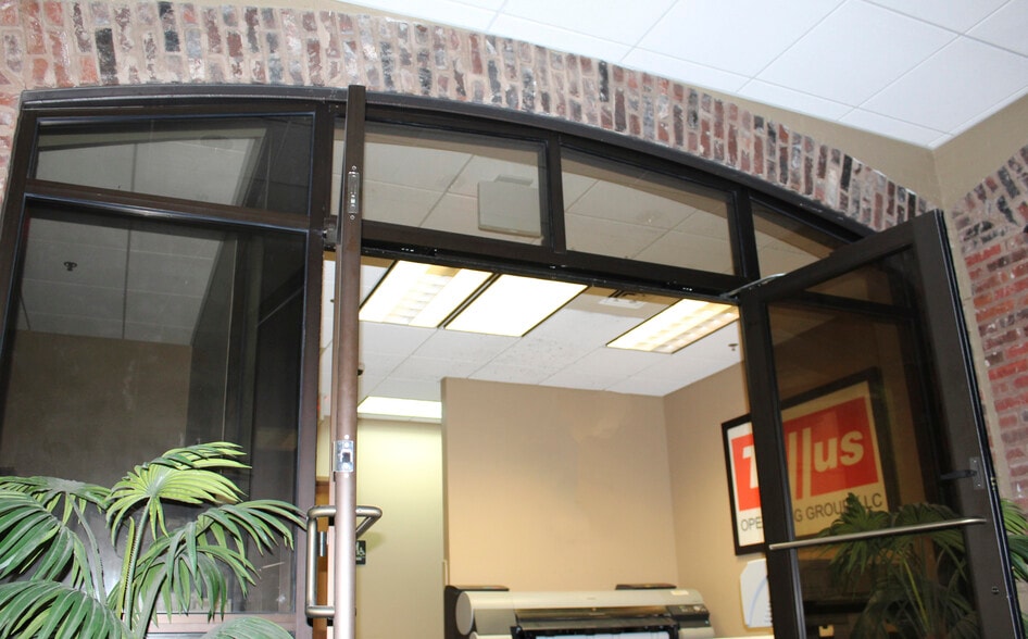 More Photos Of 602 Crescent Pl, Ridgeland Office For Lease