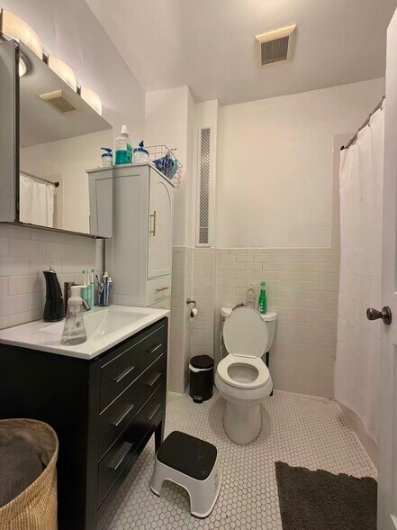 More Photos Of 400 5th Ave, Brooklyn Apartments For Sale