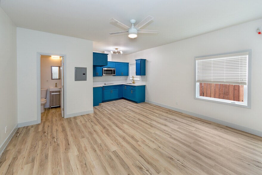 More Photos Of 1430 Linden Ave, Long Beach Multifamily For Sale