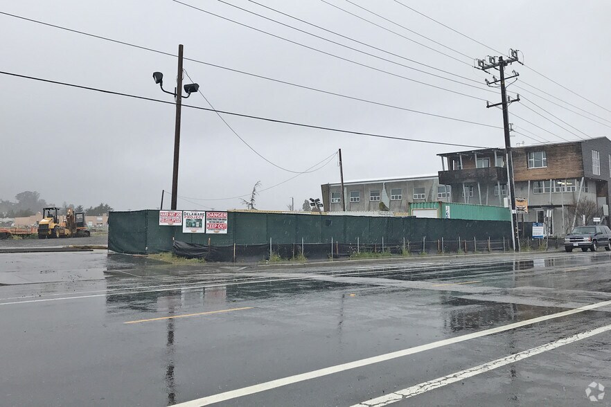 More Photos Of 2120 Delaware Ave, Santa Cruz Light Manufacturing For Lease