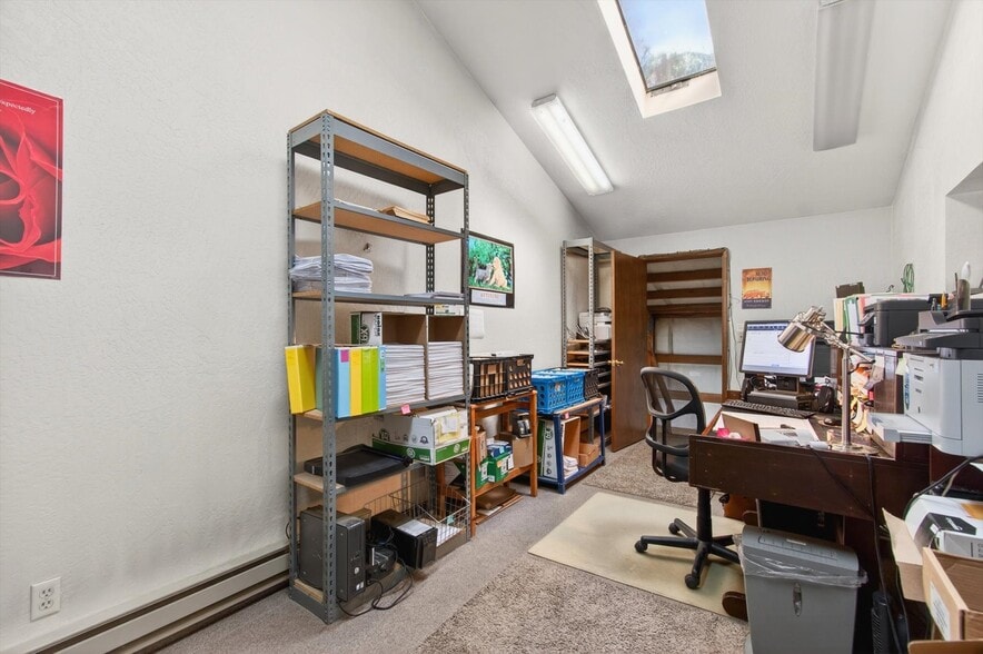 More Photos Of 305 E State Route 4, Cathlamet Auto Repair For Sale