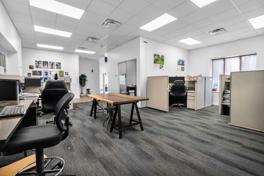 More Photos Of 140 W Main St, Clinton Township Office For Sale