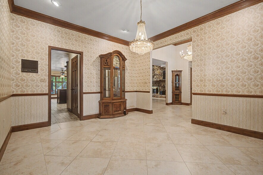 More Photos Of 2160 Laurence Dr, Clearwater Office For Sale