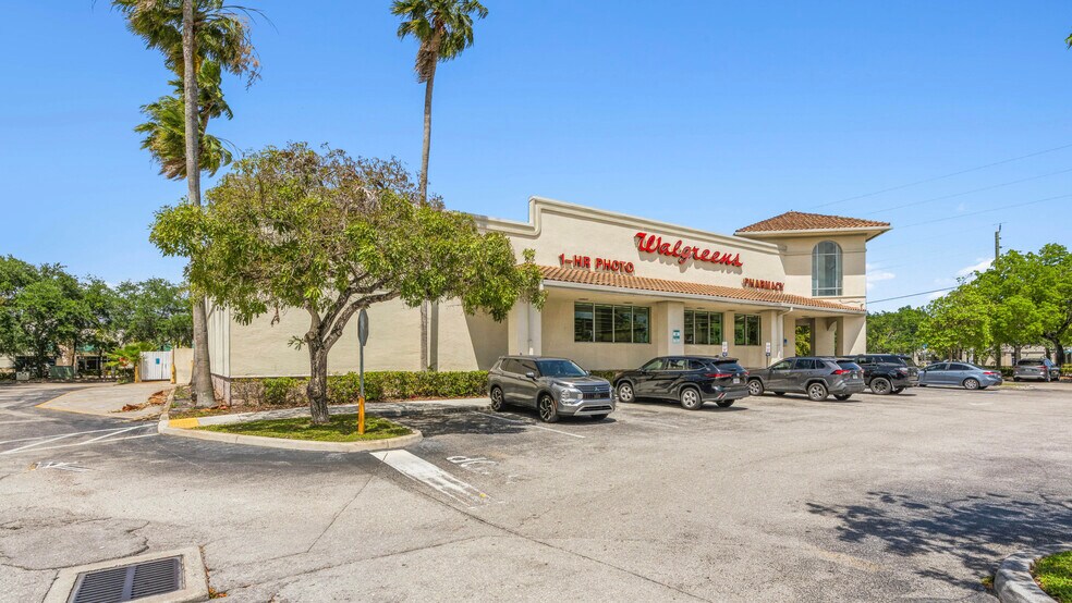 More Photos Of 4509 Summit Blvd, West Palm Beach Drugstore For Sale