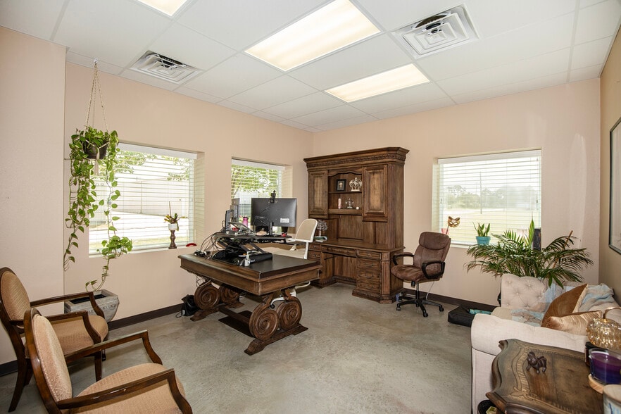 More Photos Of 1145 Butler Rd, League City Office For Sale