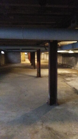 More Photos Of 228 E Washington St, Shelbyville Warehouse For Sale