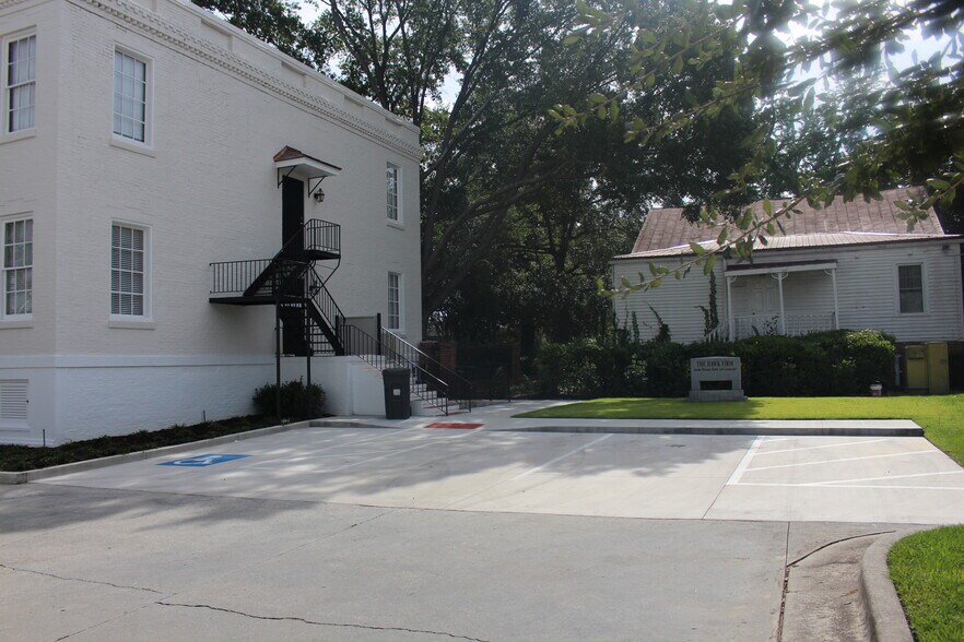 More Photos Of 448 Telfair St, Augusta Office For Sale