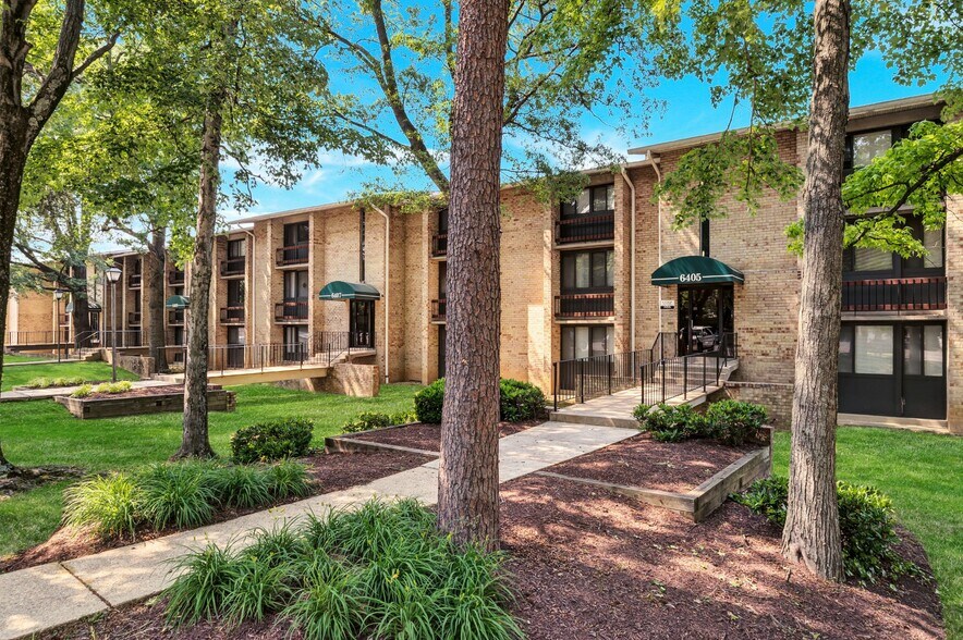 More Photos Of 6441 Livingston Rd, Oxon Hill Apartments For Sale