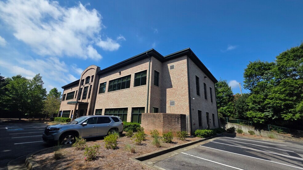 More Photos Of 5825 Medlock Bridge Pky, Johns Creek Loft Creative Space For Sale