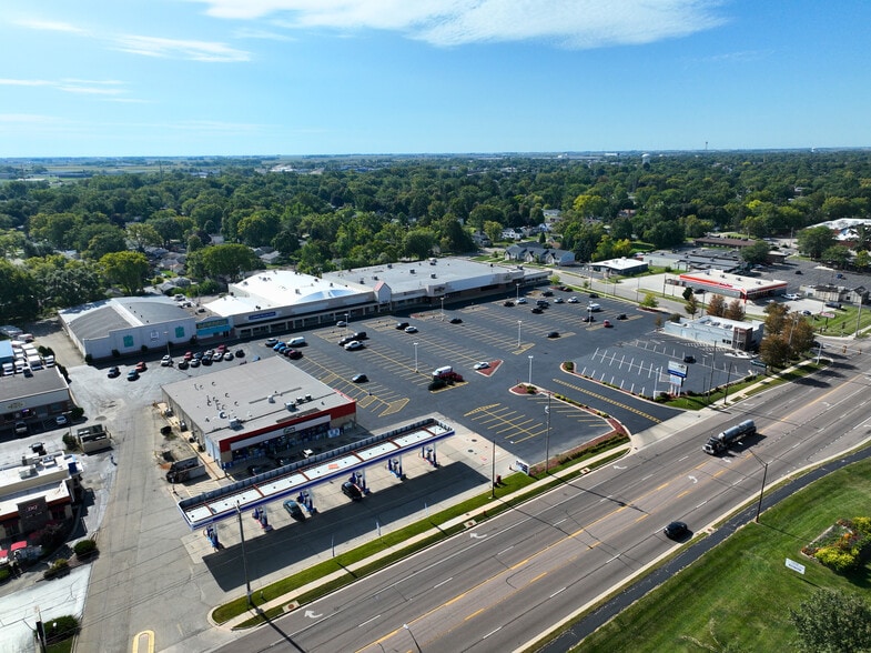 Primary Photo Of 1680-1730 Sycamore Rd, Dekalb Unknown For Lease