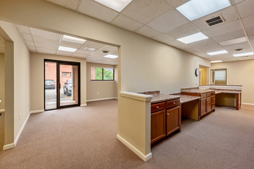 More Photos Of 65 E Main St, Pulaski Coworking Space