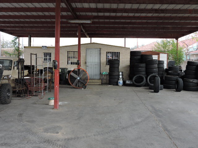 More Photos Of 1719 N Arkansas Ave, Laredo Flex For Sale