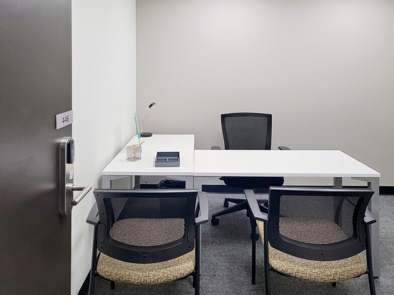 More Photos Of 111 2 Ave S, Saskatoon Coworking Space