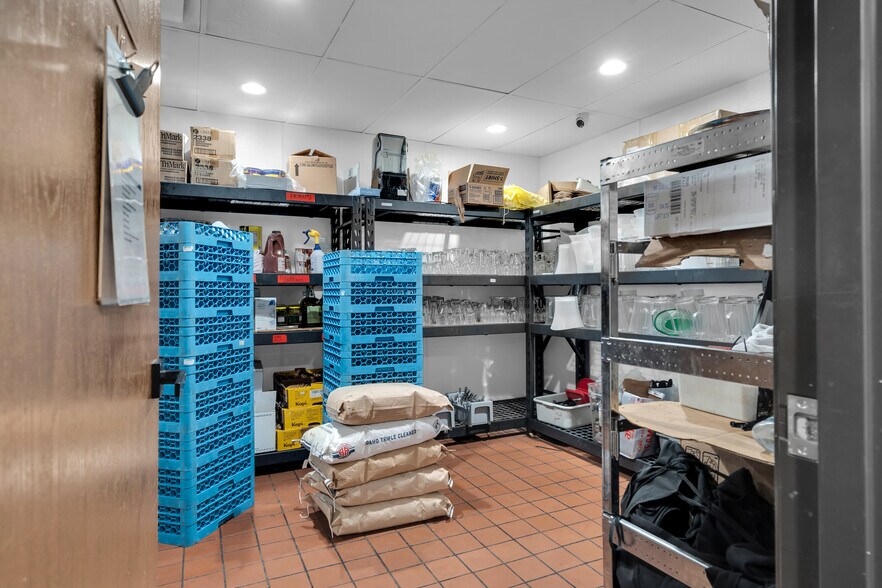 More Photos Of 345 W Foothill Blvd, Upland Restaurant For Sale